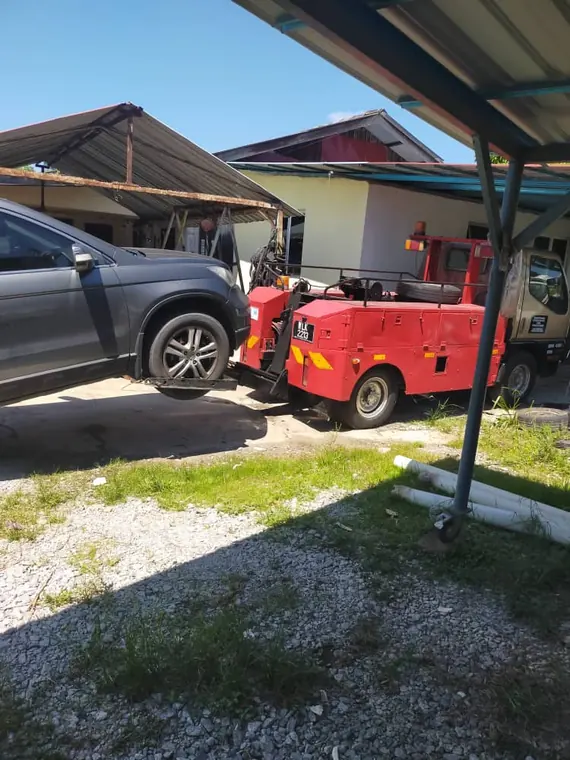 Servis tarik kereta sebenar oleh lori tunda kami di Kelantan